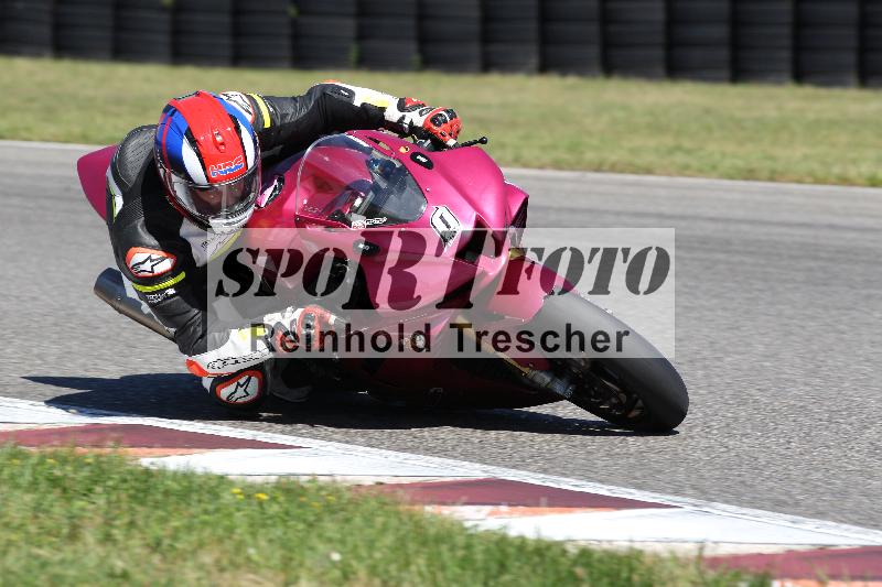 /Archiv-2025/48 25.08.2025 Cornu Master School ADR/rot-rouge/0